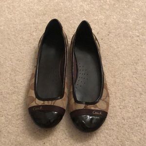 Coach flats